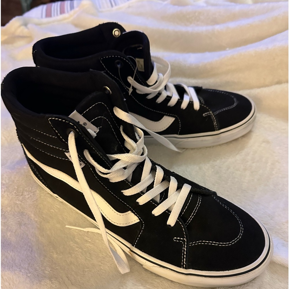 Men’s Vans Size 10.5 like new $60